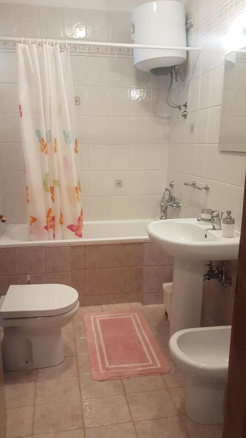Maria Mare Apartment Ровин Екстериор снимка